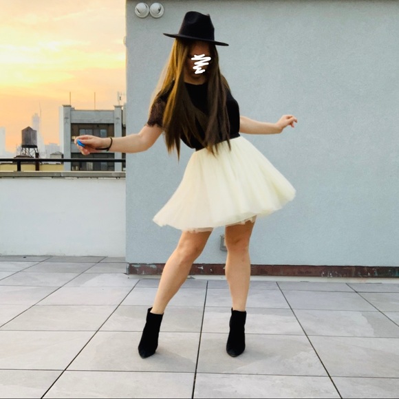 Twenty One Full Tutu A-line tule layered Skirt - Picture 4 of 16